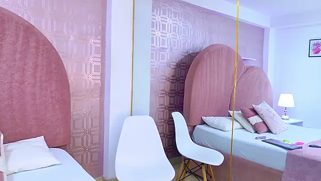 Khloe Moon online show from 03/18/26, 07:48