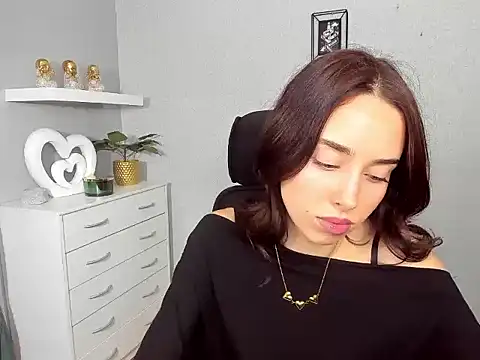 AdeleSolo online show from 02/20/26, 06:26