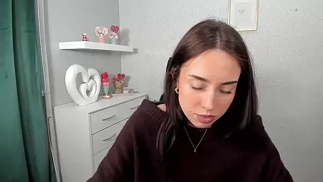 AdeleSolo online show from 03/27/26, 06:33