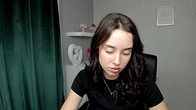 Snapshot of AdeleSolo chatting on 06/10/26, 06:25 AdeleSolo online show from 06/10/26, 06:25