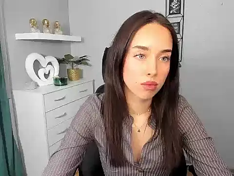 AdeleSolo online show from 02/18/26, 06:55