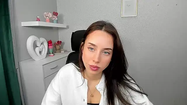 AdeleSolo online show from 03/19/26, 06:24