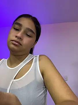 Snapshot of I_Samanthaa chatting on 05/13/26, 03:35 I Samanthaa online show from 05/13/26, 03:35