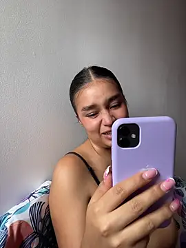 I Samanthaa online show from 04/05/26, 09:21