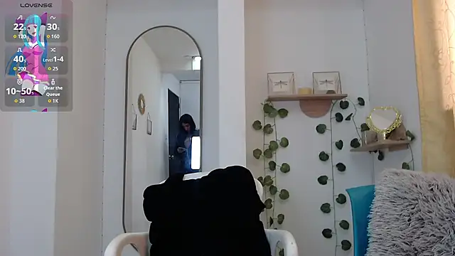 Snapshot of dark_dreams_ chatting on 07/17/26, 06:05 dark dreams online show from 07/17/26, 06:05