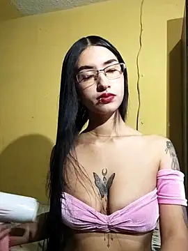 dark dreams  online show from 03/18/26, 11:59