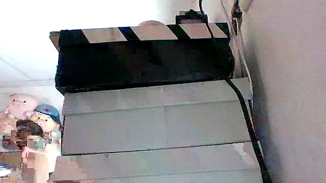 pocahontas hotty online show from 04/13/26, 06:23