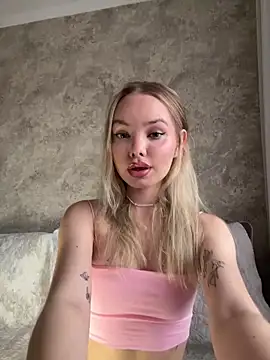 Snapshot of Rebecca_David chatting on 02/20/26, 10:50 Rebecca David online show from 02/20/26, 10:50