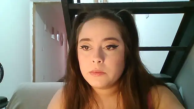 PutaYasmim online show from 04/21/26, 12:34