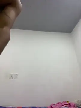 Snapshot of Thiago_ro chatting on 02/18/26, 03:41 Thiago ro online show from 02/18/26, 03:41