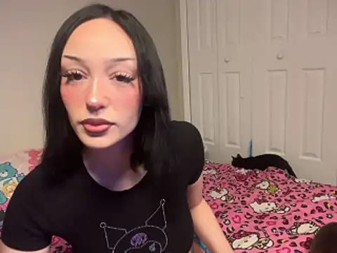 strwbrrymilk online show from 03/28/26, 03:07