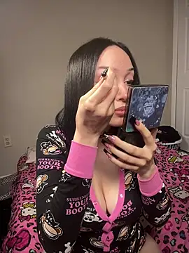 strwbrrymilk online show from 03/31/26, 03:41