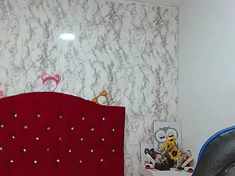 Snapshot of Ailanys_Miller chatting on 02/19/26, 01:08 Ailanys Miller online show from 02/19/26, 01:08