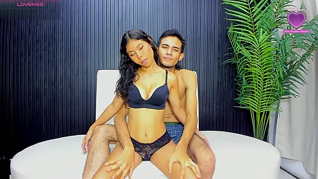 HoneyTrap X online show from 03/26/26, 08:07