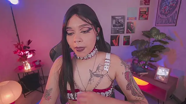 violette clerk1  online show from 02/26/26, 07:25