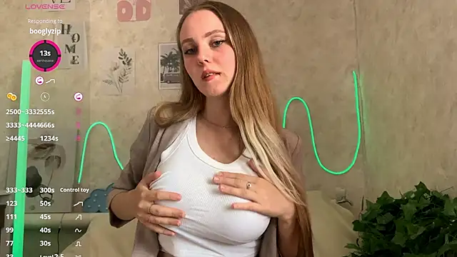 VictoriaDeese online show from 07/17/26, 03:37