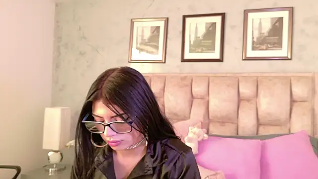 Snapshot of IsabellaRossi chatting on 04/02/26, 04:13 IsabellaRossi online show from 04/02/26, 04:13