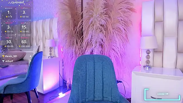 Bella  Peach online show from 05/15/26, 04:10