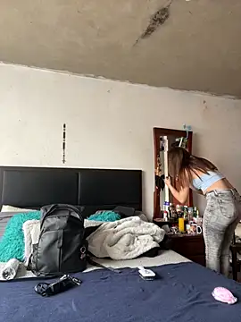 Snapshot of Aria__Rousse03 chatting on 02/23/26, 02:39 Aria Rousse03 online show from 02/23/26, 02:39