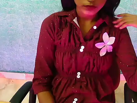 Snapshot of Hotsurbhi chatting on 04/12/26, 03:15 Hotsurbhi online show from 04/12/26, 03:15