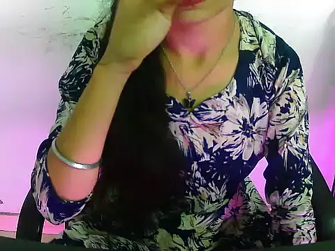 Snapshot of Hotsurbhi chatting on 03/09/26, 04:49 Hotsurbhi online show from 03/09/26, 04:49