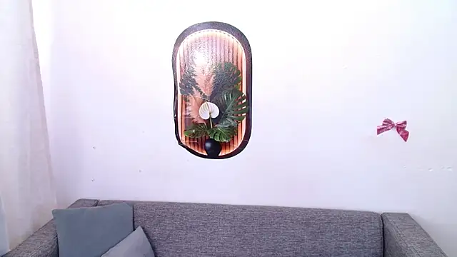 Snapshot of miay_here_ chatting on 06/04/26, 10:31 miay here online show from 06/04/26, 10:31