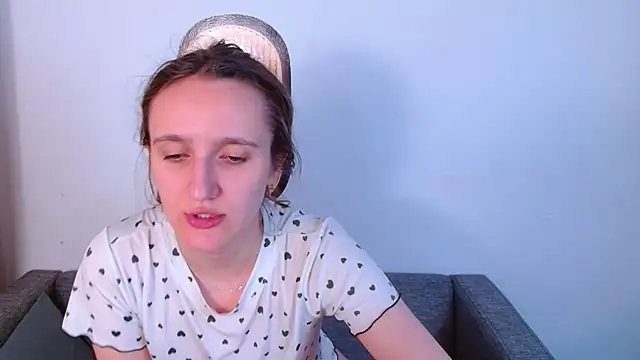 Snapshot of miay_here_ chatting on 05/30/26, 04:56 miay here online show from 05/30/26, 04:56