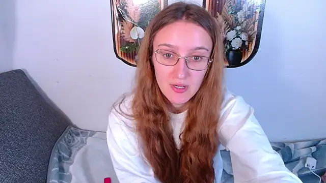 Snapshot of miay_here_ chatting on 05/11/26, 04:37 miay here online show from 05/11/26, 04:37