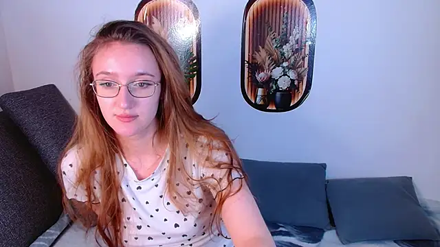 Snapshot of miay_here_ chatting on 04/21/26, 04:46 miay here online show from 04/21/26, 04:46