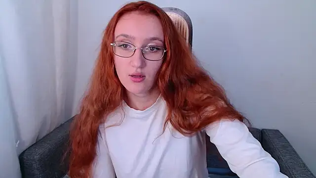 Snapshot of miay_here_ chatting on 06/17/26, 10:03 miay here online show from 06/17/26, 10:03