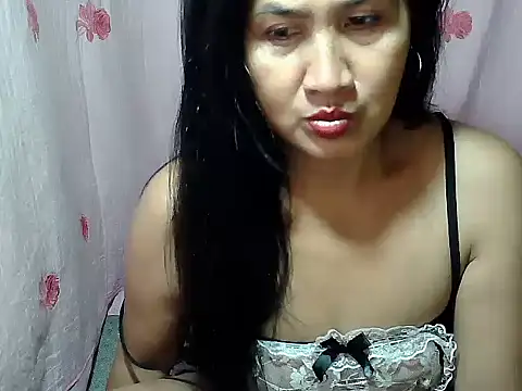 Sh1nbae22 online show from 04/05/26, 04:24