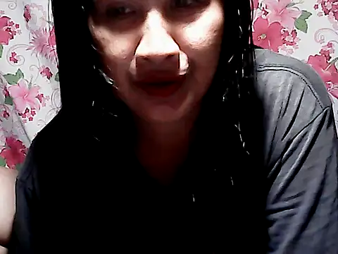 Snapshot of Sh1nbae22 chatting on 02/23/26, 01:44 Sh1nbae22 online show from 02/23/26, 01:44