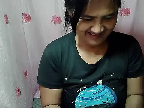 Sh1nbae22 online show from 04/05/26, 03:02