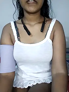 ASHANYA JAYASOORIYA online show from 03/20/26, 12:39