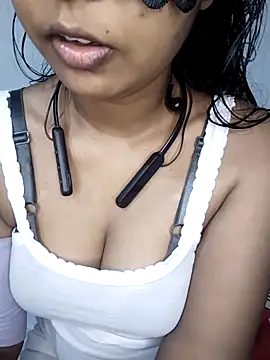 ASHANYA JAYASOORIYA online show from 03/18/26, 01:24