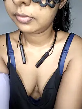 ASHANYA JAYASOORIYA online show from 03/12/26, 04:51