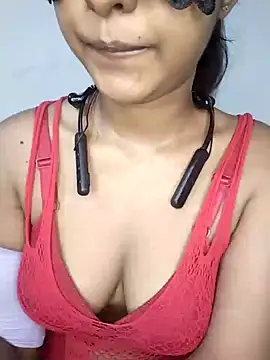 ASHANYA JAYASOORIYA online show from 05/17/26, 01:44