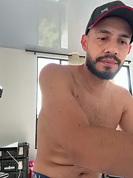 Snapshot of katasanz chatting on 04/06/26, 01:23 katasanz online show from 04/06/26, 01:23