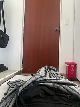 Snapshot of katasanz chatting on 03/06/26, 01:17 katasanz online show from 03/06/26, 01:17