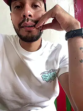 Snapshot of katasanz chatting on 03/02/26, 07:10 katasanz online show from 03/02/26, 07:10