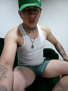 Valentino dominusSex online show from 03/08/26, 12:16