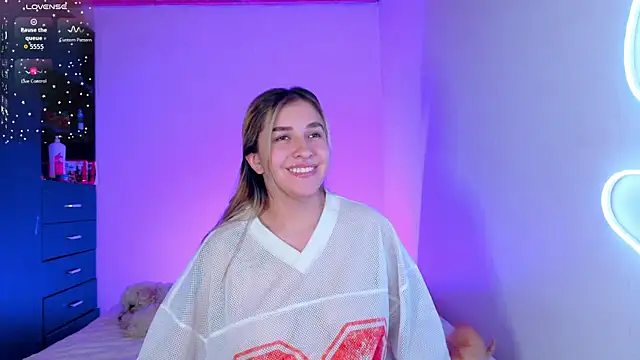 saradiazxxx online show from 07/06/26, 07:37