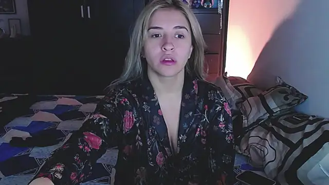 saradiazxxx online show from 02/24/26, 08:26