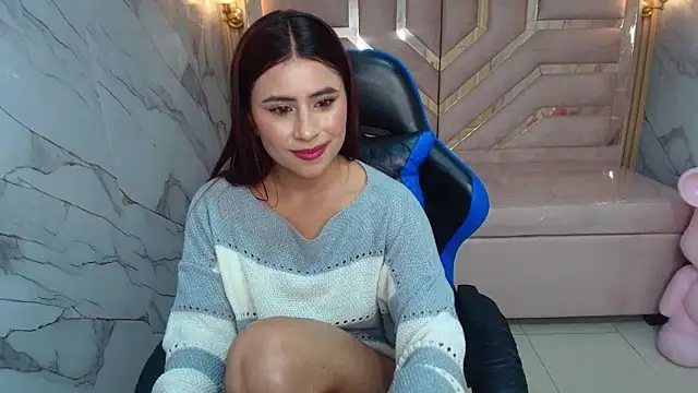 Snapshot of Elizabeth__r chatting on 02/18/26, 06:11 Elizabeth r online show from 02/18/26, 06:11