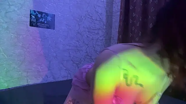 AmaliaJess online show from 04/08/26, 03:24