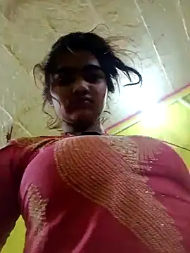 Snapshot of Cute_Mahek99 chatting on 07/06/26, 11:18 Cute Mahek99 online show from 07/06/26, 11:18