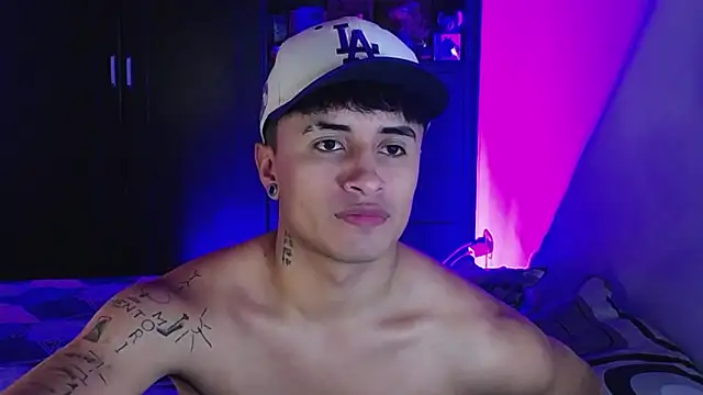 Snapshot of Jhon_Sara chatting on 03/02/26, 03:40 Jhon Sara online show from 03/02/26, 03:40