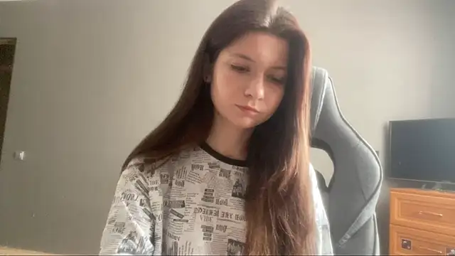 Snapshot of LunnaBliss chatting on 02/20/26, 12:29 LunnaBliss online show from 02/20/26, 12:29