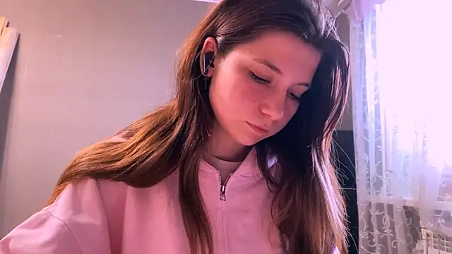 LunnaBliss online show from 04/10/26, 02:35