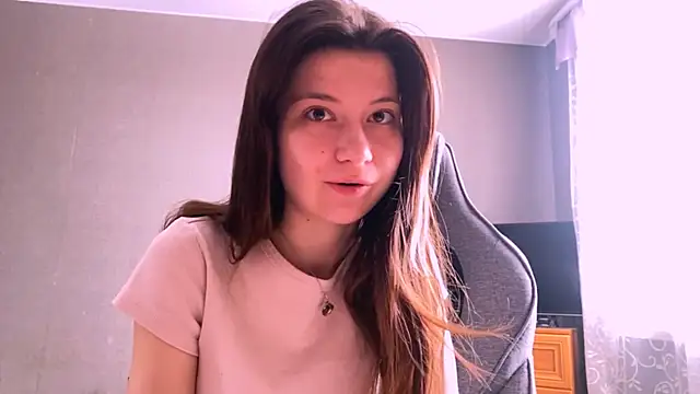 LunnaBliss online show from 03/28/26, 06:47